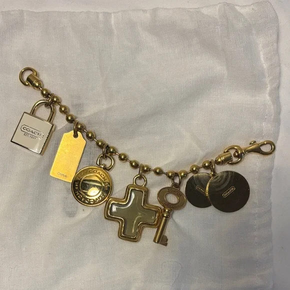 Rare NWOT Vintage Chunky Coach 7 Charm Bracelet - Picture 3 of 9